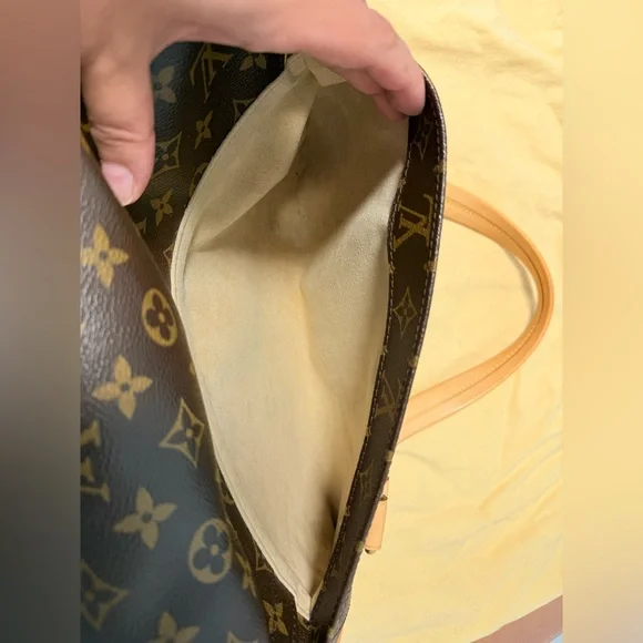 Louis Vuitton Monogram Beverly GM Handbag Made in USA. - Picture 11 of 16